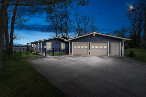 Photo of 89513 Shorelane Drive, Lawton, MI 49065 (MLS # 26019665)
