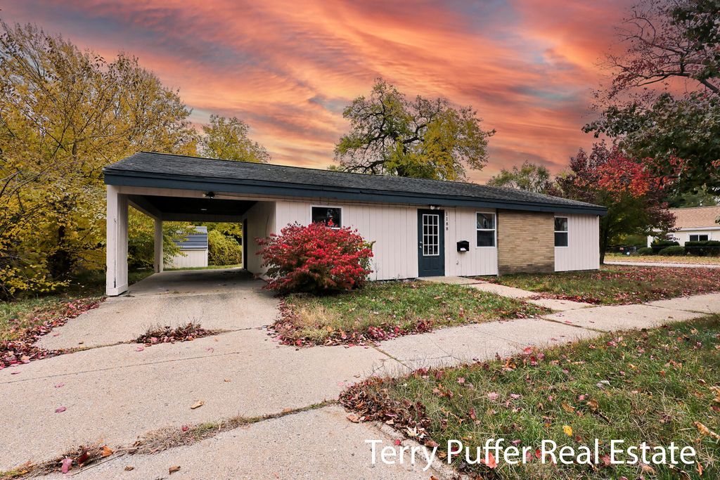 Photo of 1188 Spring Street, Muskegon, MI 49442 (MLS # 25056996)