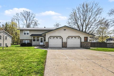 Photo of 958 68th Street SE, Grand Rapids, MI 49508 (MLS # 26017409)