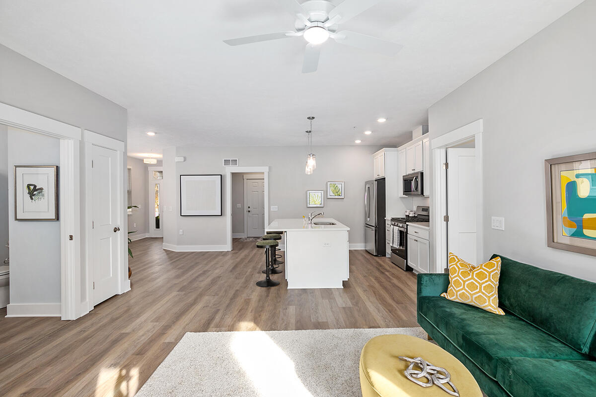 Photo 5 of 22 of 2352 Watertown Way NE condo