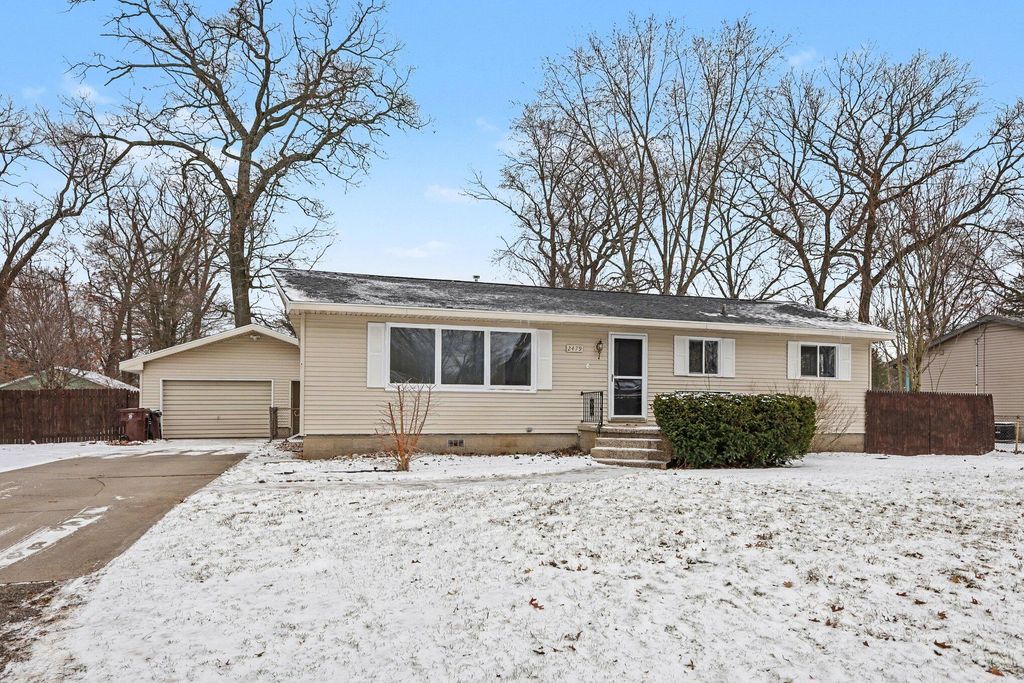 Photo of 2479 Marcoux Avenue, Muskegon, MI 49442 (MLS # 26010649)