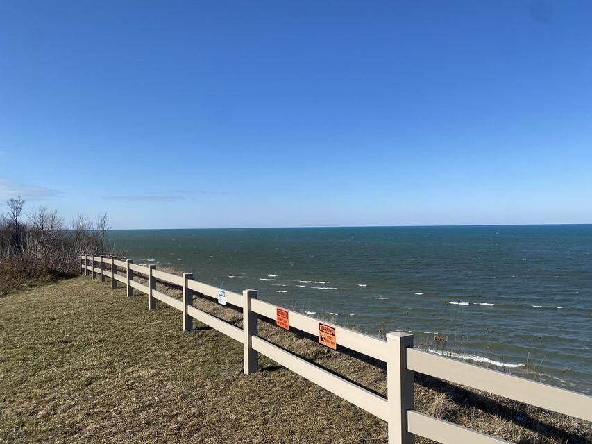 Coloma, Michigan 49038, United States, 2 Bedrooms Bedrooms, ,1 BathroomBathrooms,Residential,Pending,2155