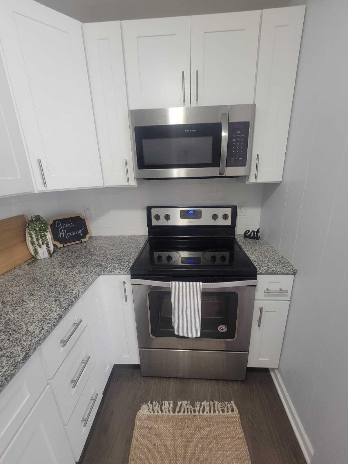 Coloma, Michigan 49038, United States, 2 Bedrooms Bedrooms, ,1 BathroomBathrooms,Residential,Pending,2155