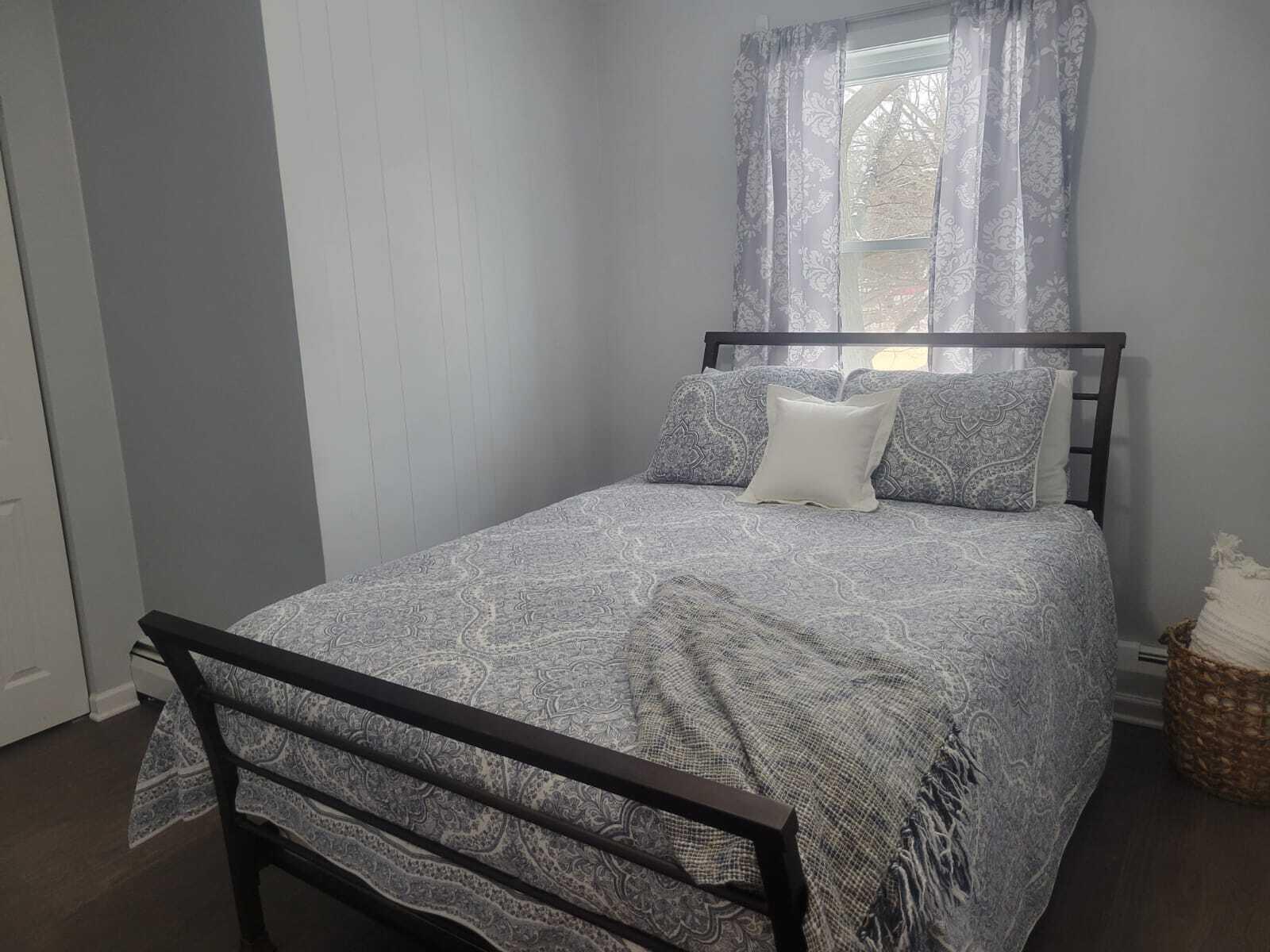 Coloma, Michigan 49038, United States, 2 Bedrooms Bedrooms, ,1 BathroomBathrooms,Residential,Pending,2155