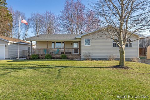 Photo of 1963 W Monroe Road, Hart, MI 49420 (MLS # 26014891)
