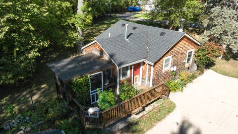 306 Eubank Street Novi MI 48377