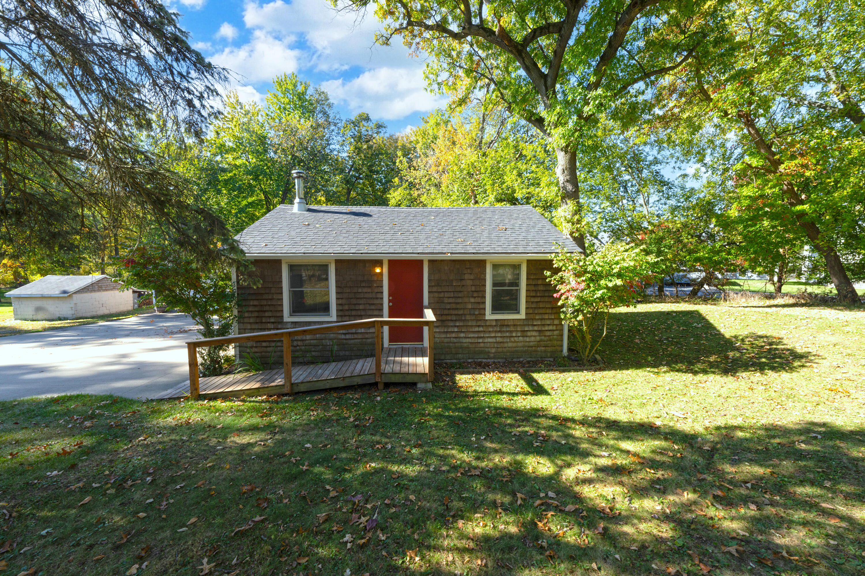 306 Eubank Street