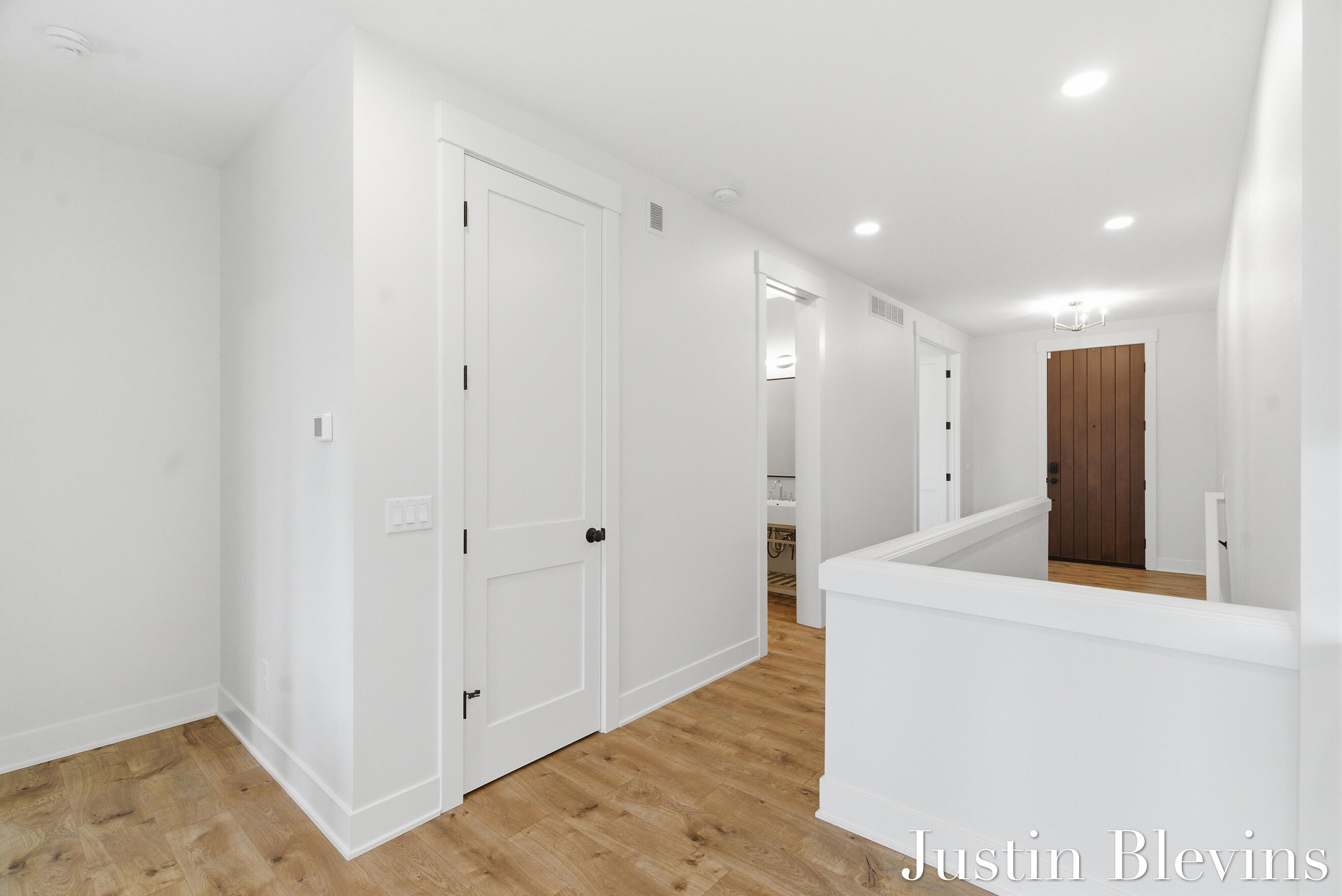 Grand Rapids, Michigan, 49546, United States, 4 Bedrooms Bedrooms, ,4 BathroomsBathrooms,Residential,Active,2041654
