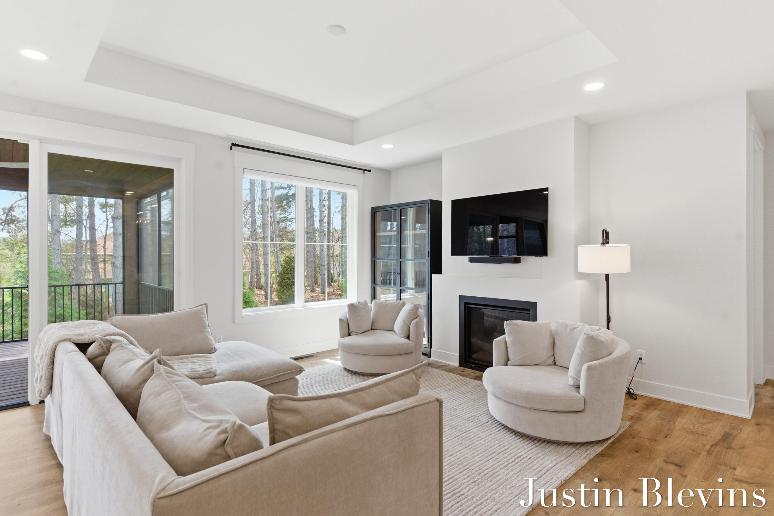 Grand Rapids, Michigan, 49546, United States, 4 Bedrooms Bedrooms, ,4 BathroomsBathrooms,Residential,Active,2041654