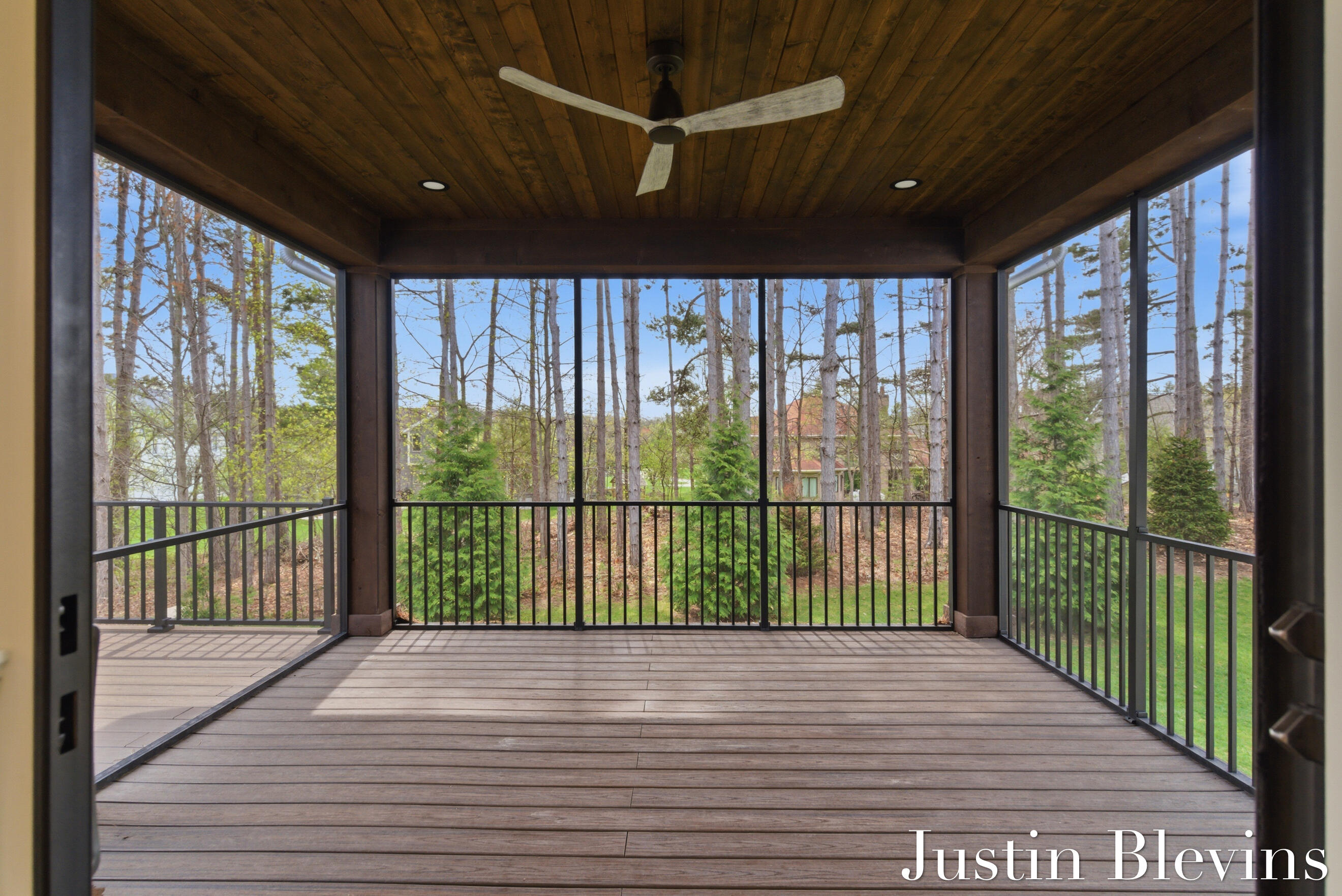 Grand Rapids, Michigan, 49546, United States, 4 Bedrooms Bedrooms, ,4 BathroomsBathrooms,Residential,Active,2041654