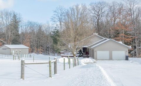 9014 185th Avenue Stanwood MI 49346