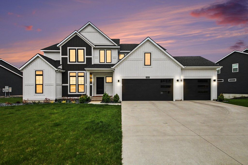 Photo of 13059 Pine Glen Drive, Grand Haven, MI 49417 (MLS # 26019431)