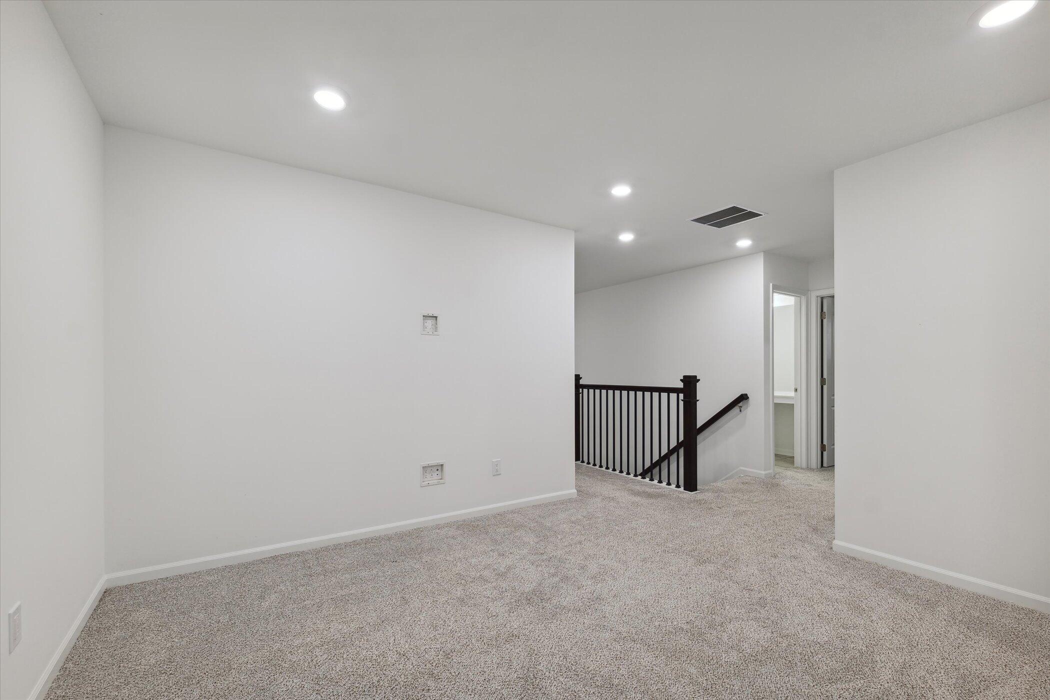 Dexter, Michigan 48130, United States, 4 Bedrooms Bedrooms, ,3 BathroomsBathrooms,Residential,Active,28586