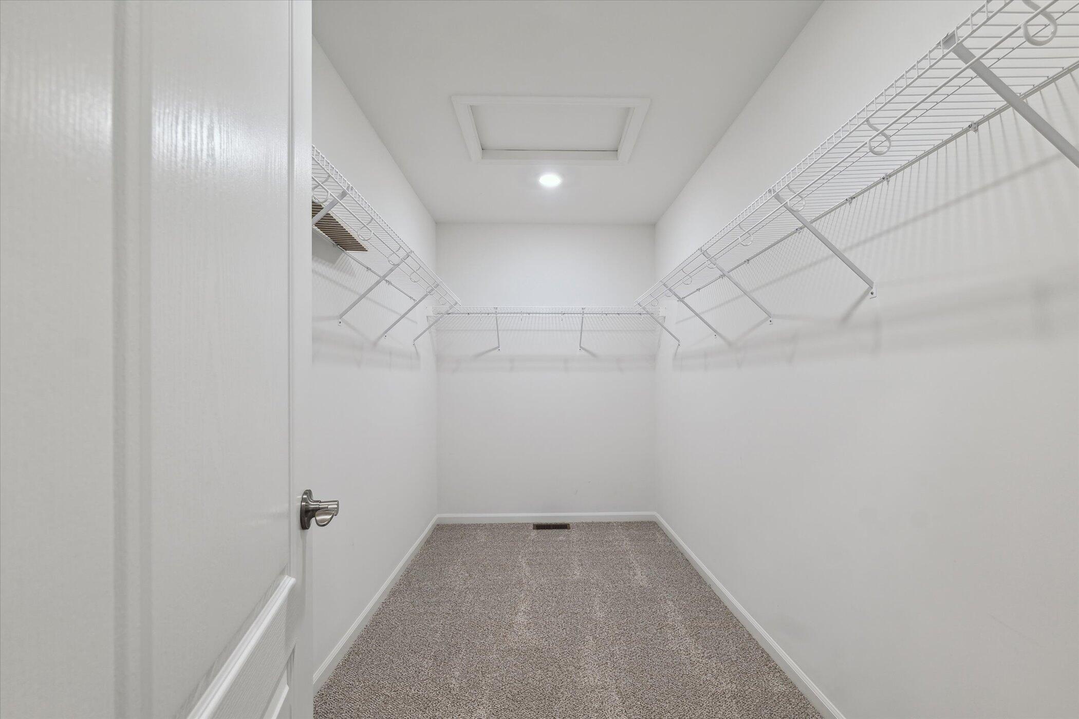 Dexter, Michigan 48130, United States, 4 Bedrooms Bedrooms, ,3 BathroomsBathrooms,Residential,Active,28586