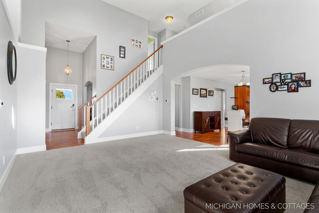 Photo of 1433 Savannah Drive, Zeeland, MI 49464 (MLS # 26005101)