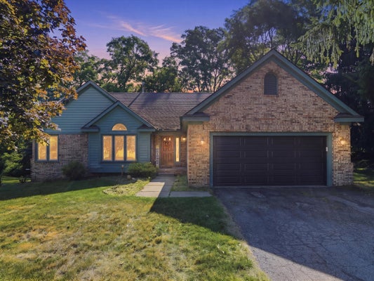 5220 HURON HILLS DR, COMMERCE TOWNSHIP, MI 48382 - Image 16d76aa05b3053a0f694e742ef1cc37d/95096842