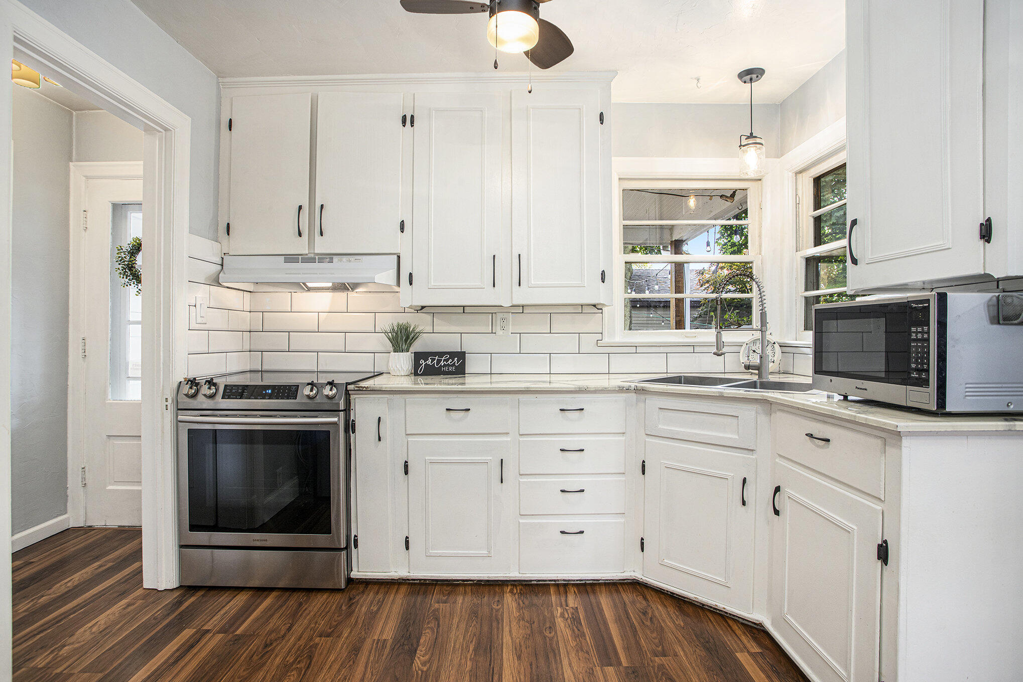 Battle Creek, Michigan 49017, United States, 2 Bedrooms Bedrooms, ,1 BathroomBathrooms,Residential,Pending,140894