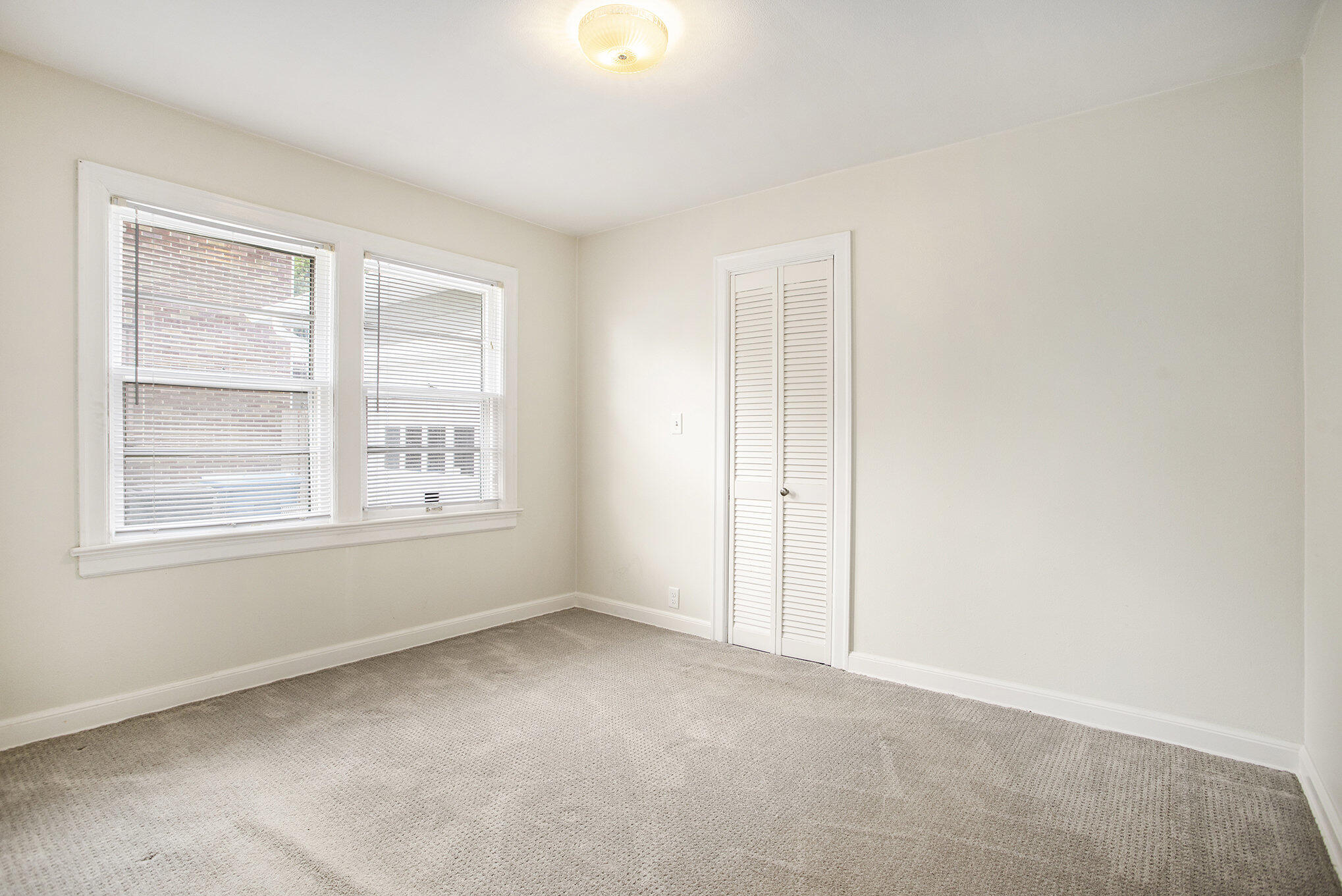 Battle Creek, Michigan 49017, United States, 2 Bedrooms Bedrooms, ,1 BathroomBathrooms,Residential,Pending,140894