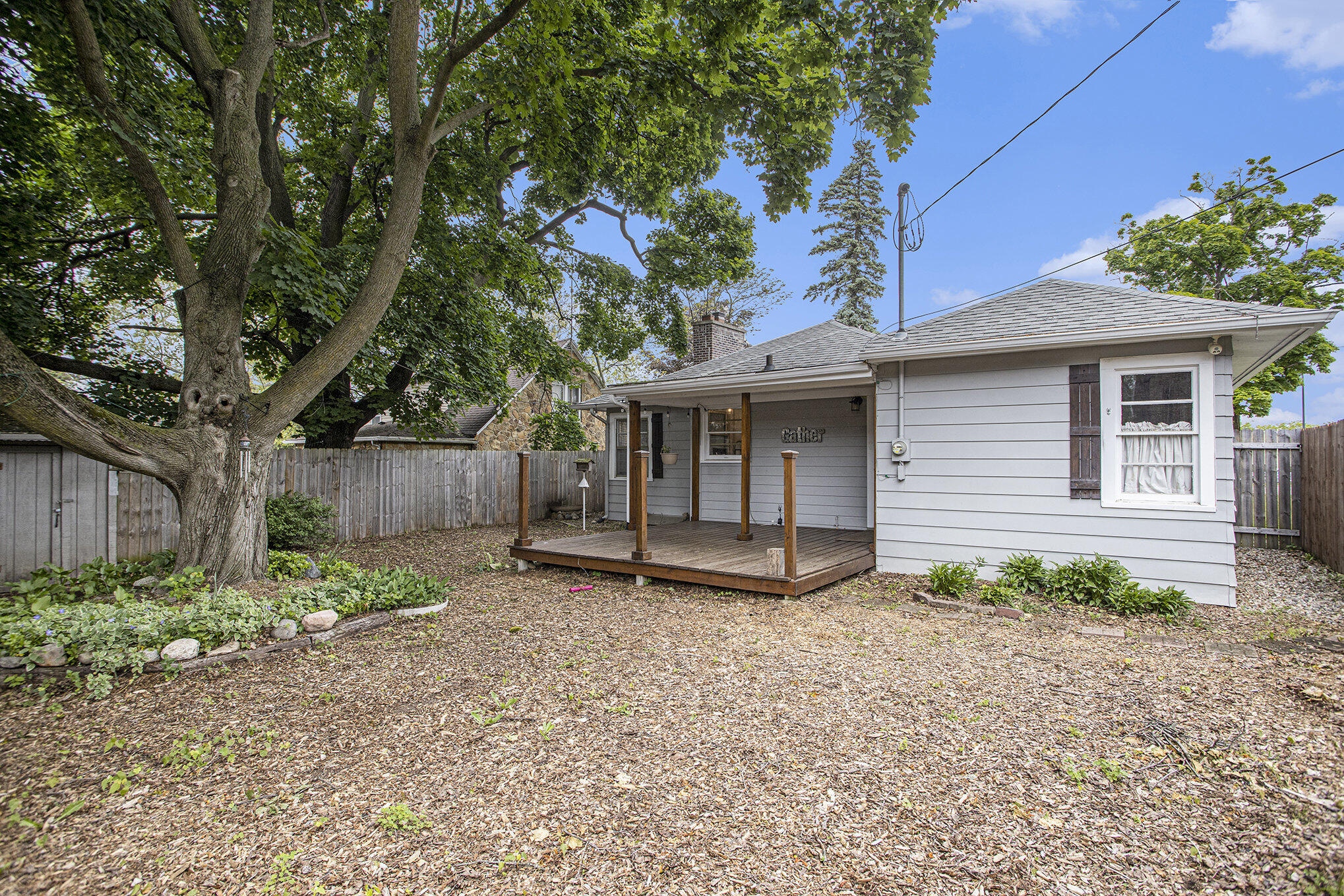 Battle Creek, Michigan 49017, United States, 2 Bedrooms Bedrooms, ,1 BathroomBathrooms,Residential,Pending,140894