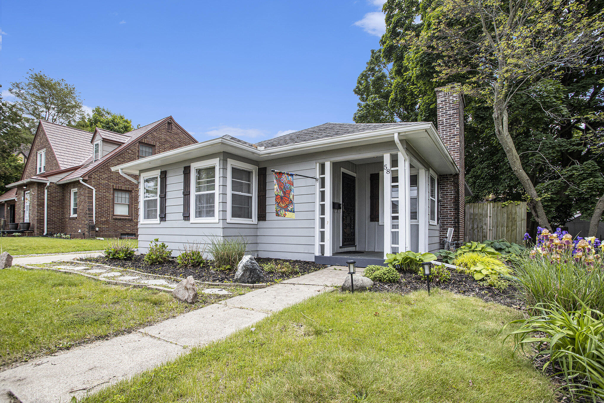 Battle Creek, Michigan 49017, United States, 2 Bedrooms Bedrooms, ,1 BathroomBathrooms,Residential,Pending,140894