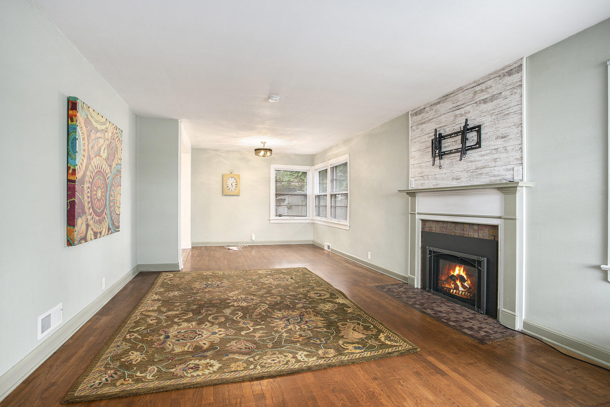 Battle Creek, Michigan 49017, United States, 2 Bedrooms Bedrooms, ,1 BathroomBathrooms,Residential,Pending,140894