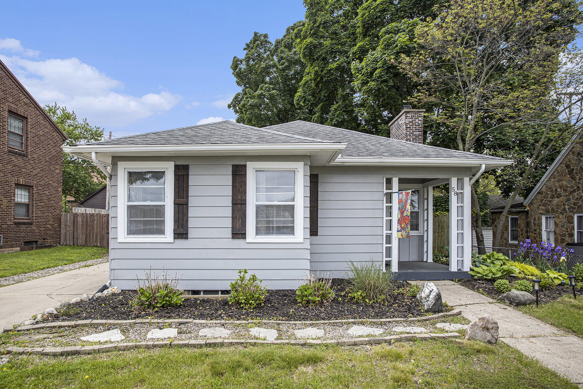 Battle Creek, Michigan 49017, United States, 2 Bedrooms Bedrooms, ,1 BathroomBathrooms,Residential,Pending,140894