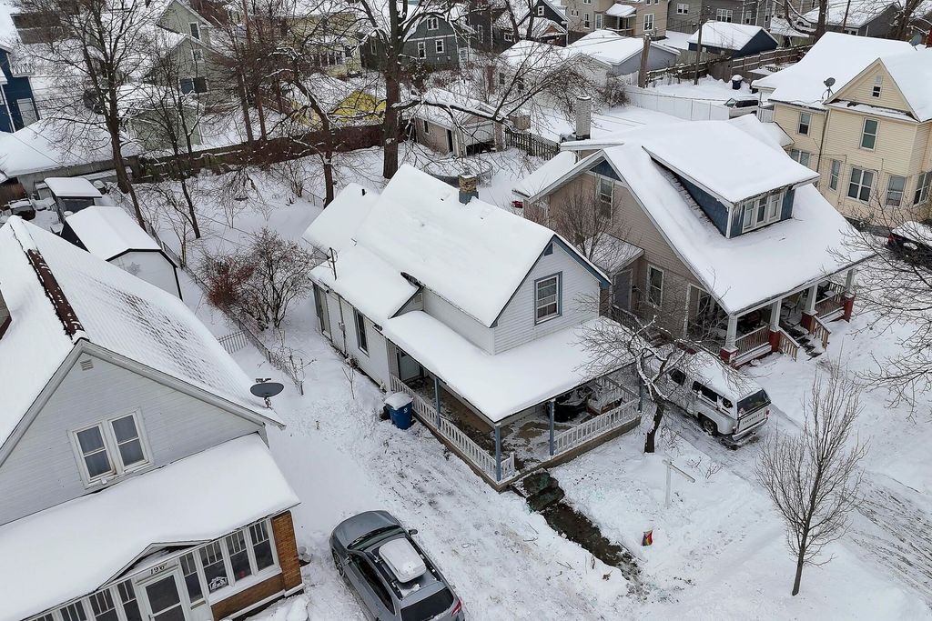 Photo of 198 W 14th Street, Holland, MI 49423 (MLS # 25062032)