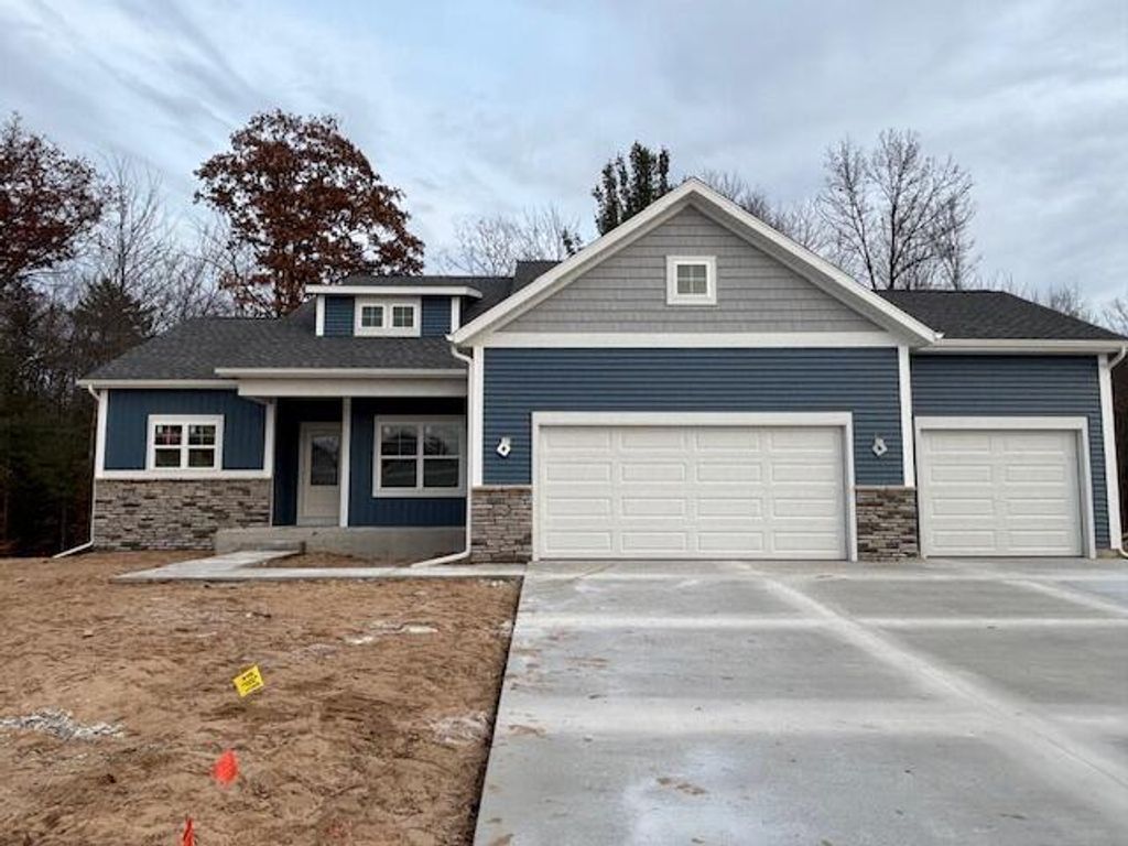 Photo of 6250 Sturgeon Run, Muskegon, MI 49444 (MLS # 25053895)