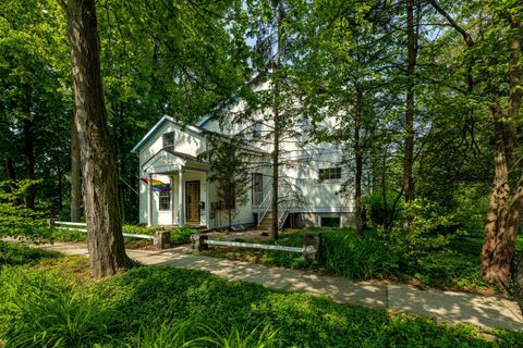 818 S 7th Street Ann Arbor MI 48103