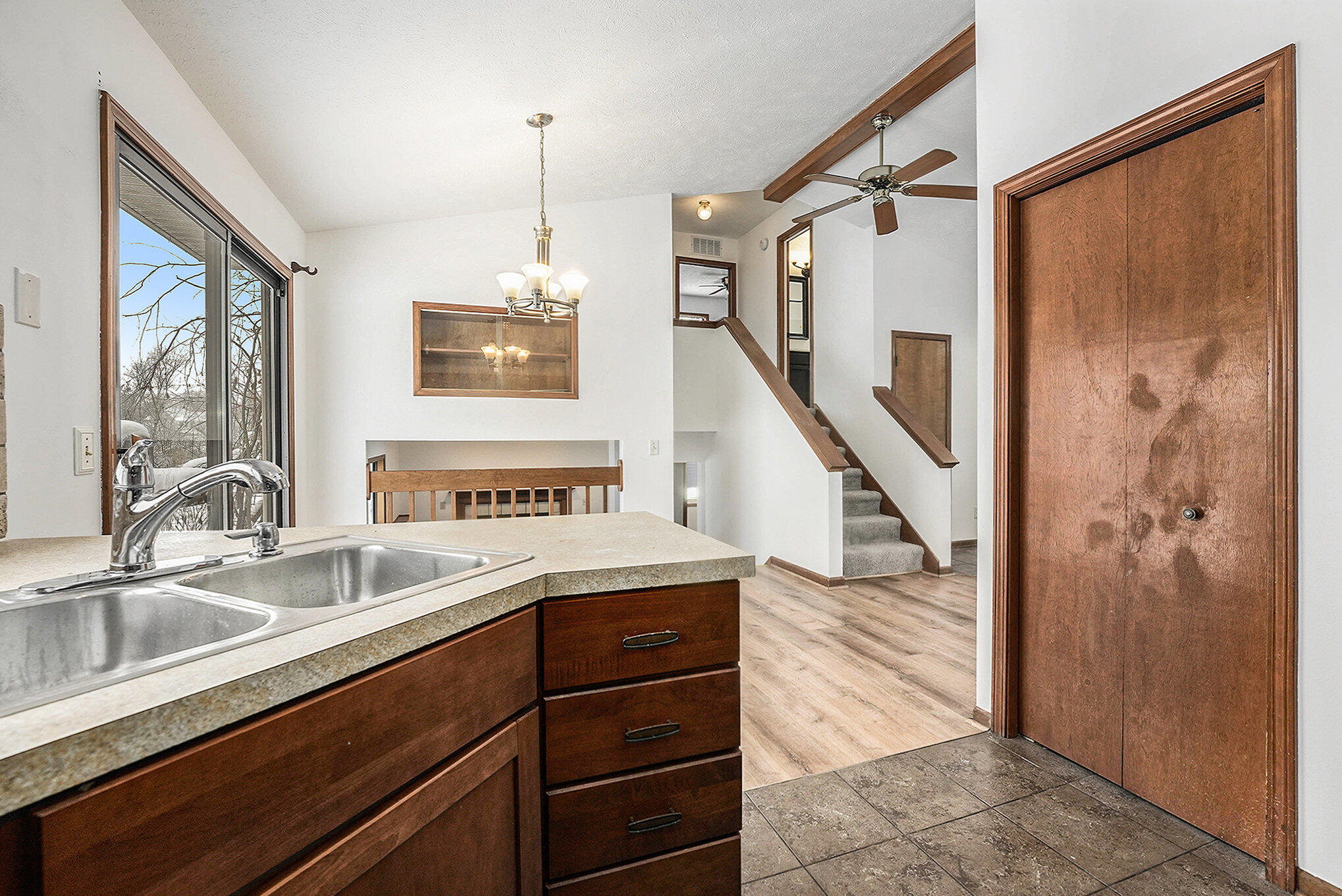 Grand Rapids, Michigan 49548, United States, 3 Bedrooms Bedrooms, ,2 BathroomsBathrooms,Residential,Pending,14562