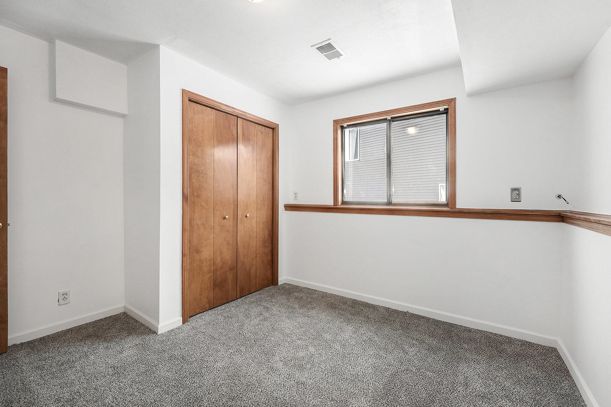 Grand Rapids, Michigan 49548, United States, 3 Bedrooms Bedrooms, ,2 BathroomsBathrooms,Residential,Pending,14562