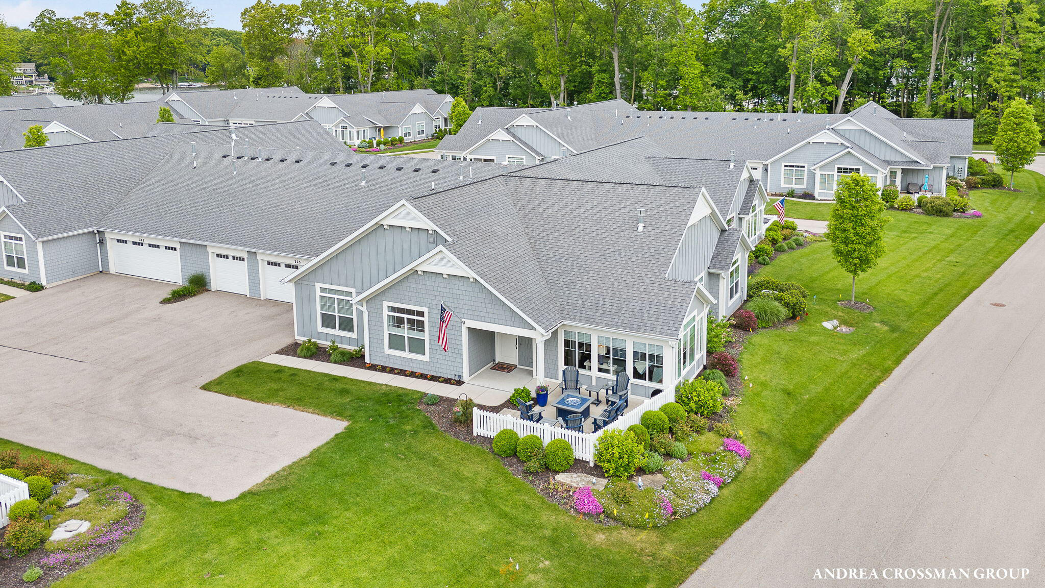 225 Janes View Drive