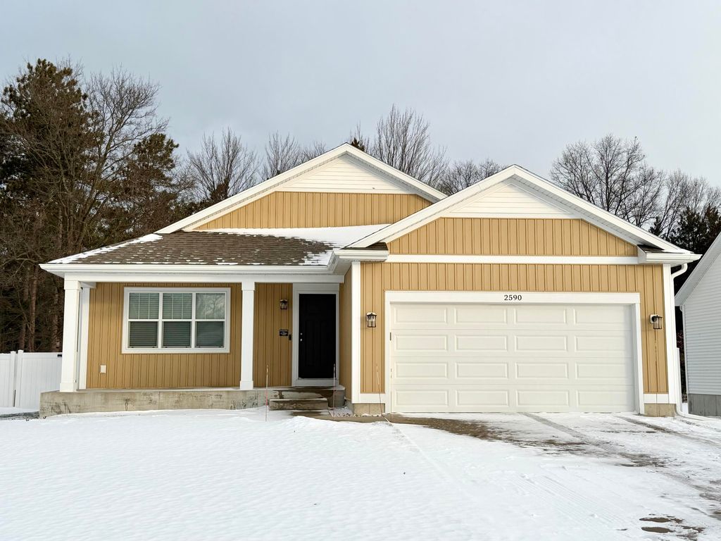 Photo of 2590 Eagle Ridge, Muskegon, MI 49444 (MLS # 25062440)