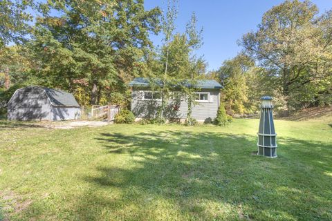 Photo of 18586 Beaver Road, Barryton, MI 49305 (MLS # 25050799)