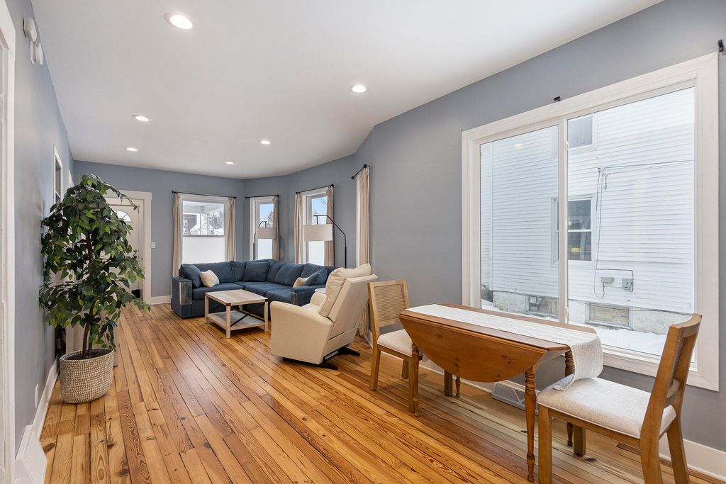 Photo of 94 W 17th Street, Holland, MI 49423 (MLS # 25060634)