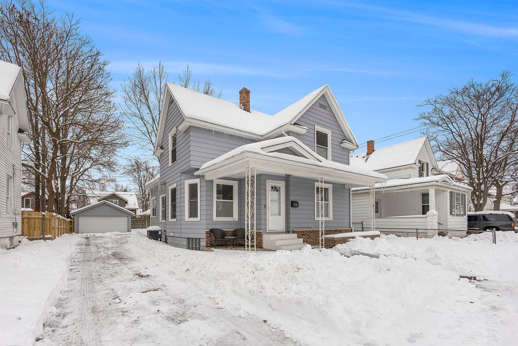 Photo of 94 W 17th Street, Holland, MI 49423 (MLS # 25060634)
