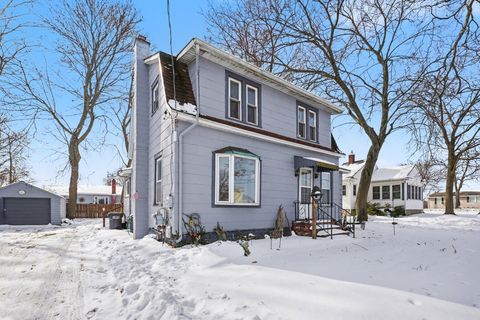 2206 Clarence Drive Portage MI 49002