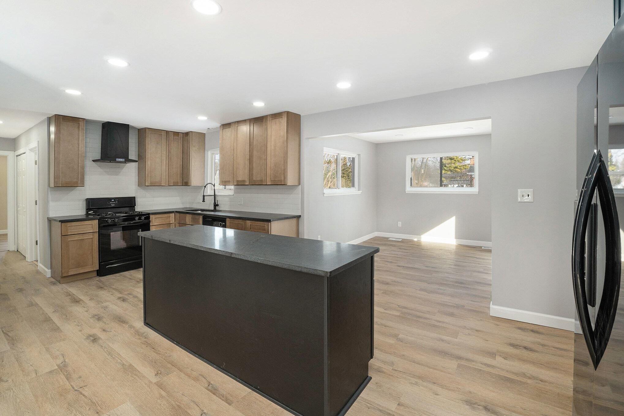 1916 Hollingsworth Drive