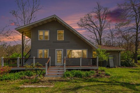 Photo of 64420 Constantine Road, Constantine, MI 49042 (MLS # 26017060)