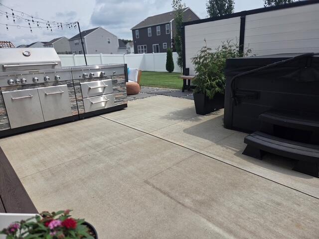 Kalamazoo, Michigan 49009, United States, 5 Bedrooms Bedrooms, ,4 BathroomsBathrooms,Residential,Active,176009