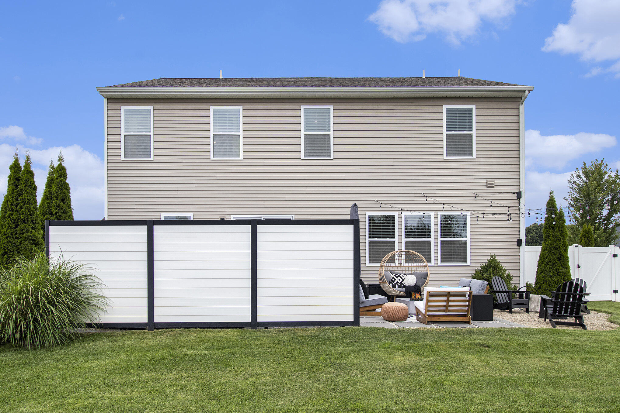 Kalamazoo, Michigan 49009, United States, 5 Bedrooms Bedrooms, ,4 BathroomsBathrooms,Residential,Active,176009