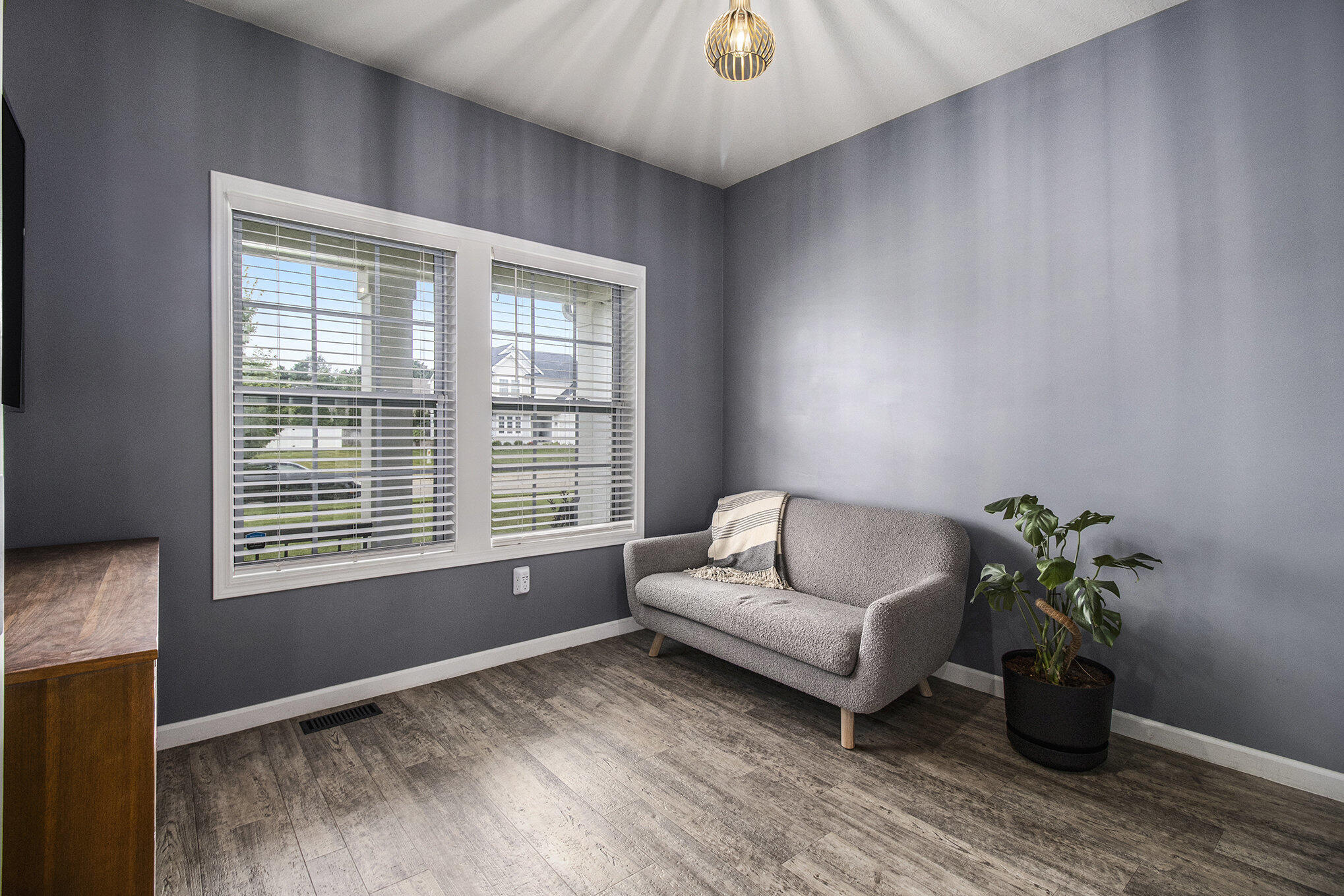 Kalamazoo, Michigan 49009, United States, 5 Bedrooms Bedrooms, ,4 BathroomsBathrooms,Residential,Active,176009