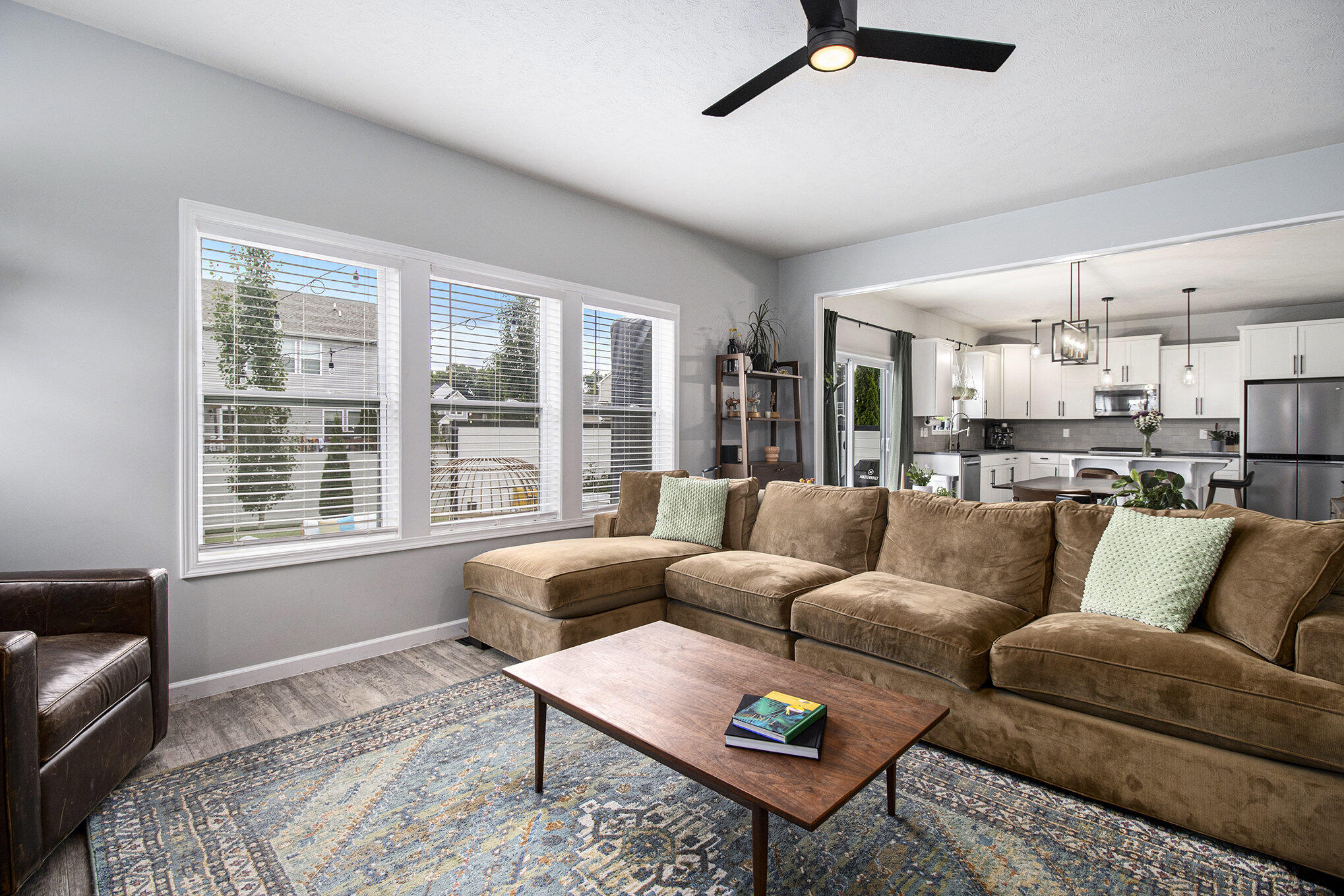 Kalamazoo, Michigan 49009, United States, 5 Bedrooms Bedrooms, ,4 BathroomsBathrooms,Residential,Active,176009