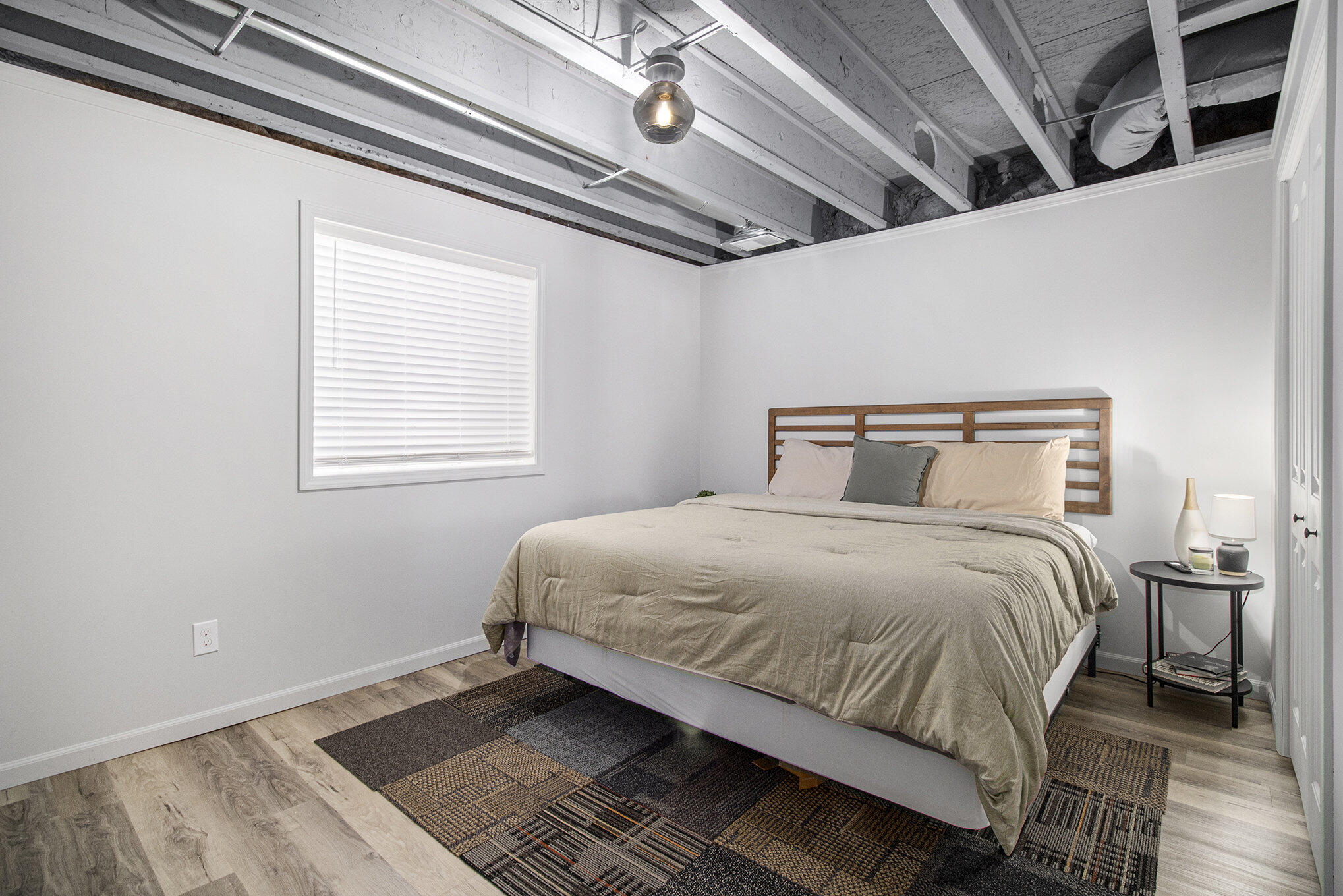 Kalamazoo, Michigan 49009, United States, 5 Bedrooms Bedrooms, ,4 BathroomsBathrooms,Residential,Active,176009