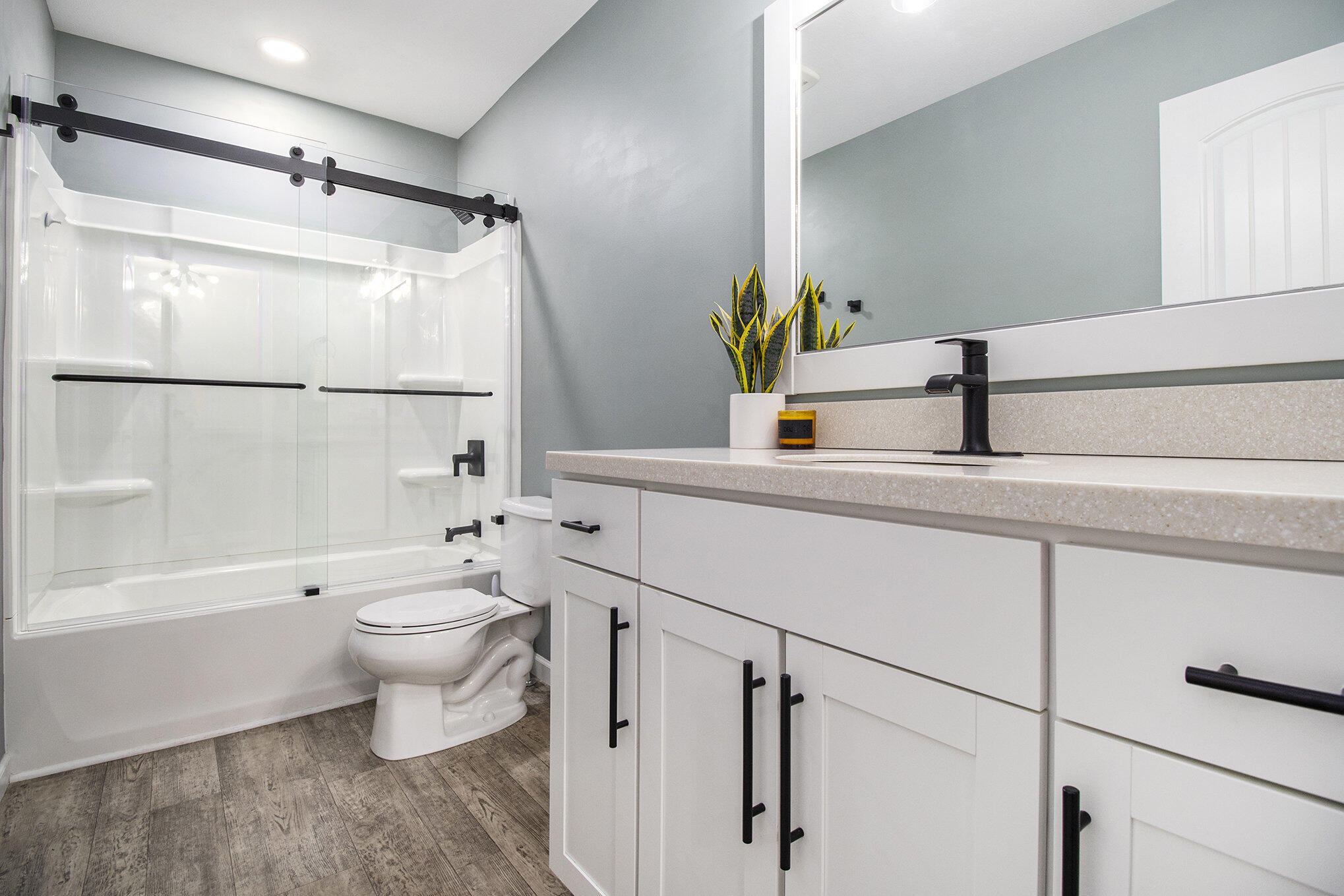 Kalamazoo, Michigan 49009, United States, 5 Bedrooms Bedrooms, ,4 BathroomsBathrooms,Residential,Active,176009