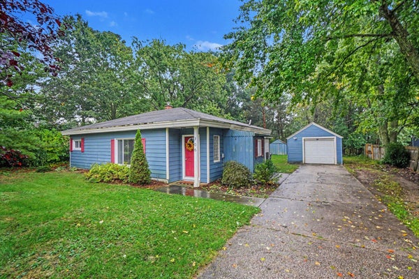 706 RILEY ST, HOLLAND, MI 49424 - Image 18ee681e8bd6b51d0fcc403c2c0b7ca3/1709632079