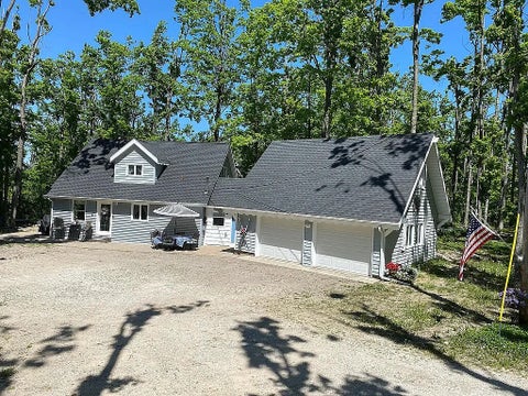 Photo for 626 Sunshine Lane