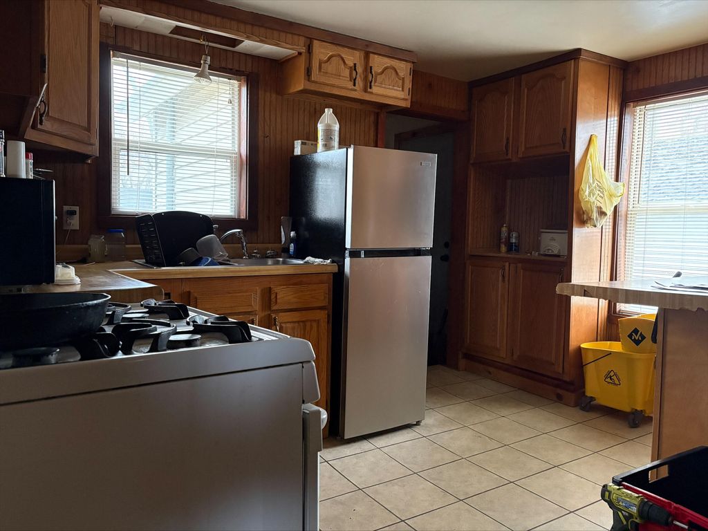 Photo of 1381 Madison Street, Muskegon, MI 49442 (MLS # 26011017)