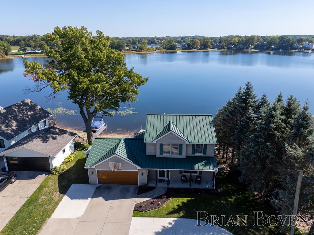 Photo of 9770 Myers Lake Avenue NE, Rockford, MI 49341 (MLS # 25050562)