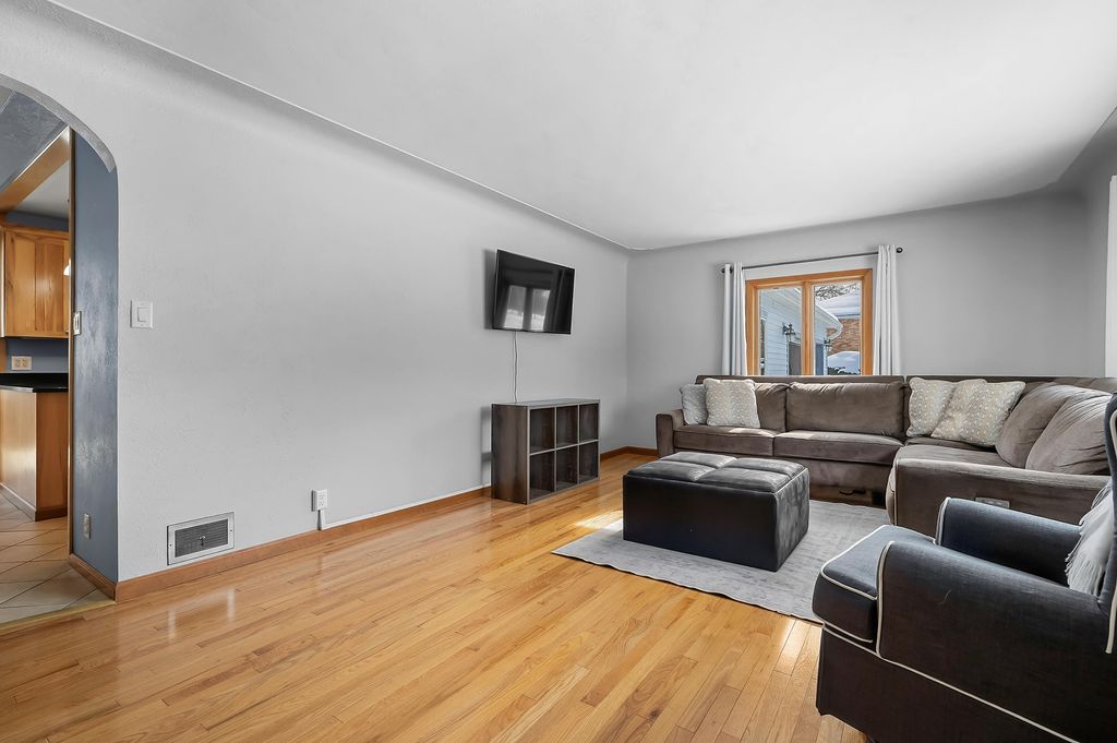 Photo of 134 N Robin Avenue N, Battle Creek, MI 49037 (MLS # 26005725)